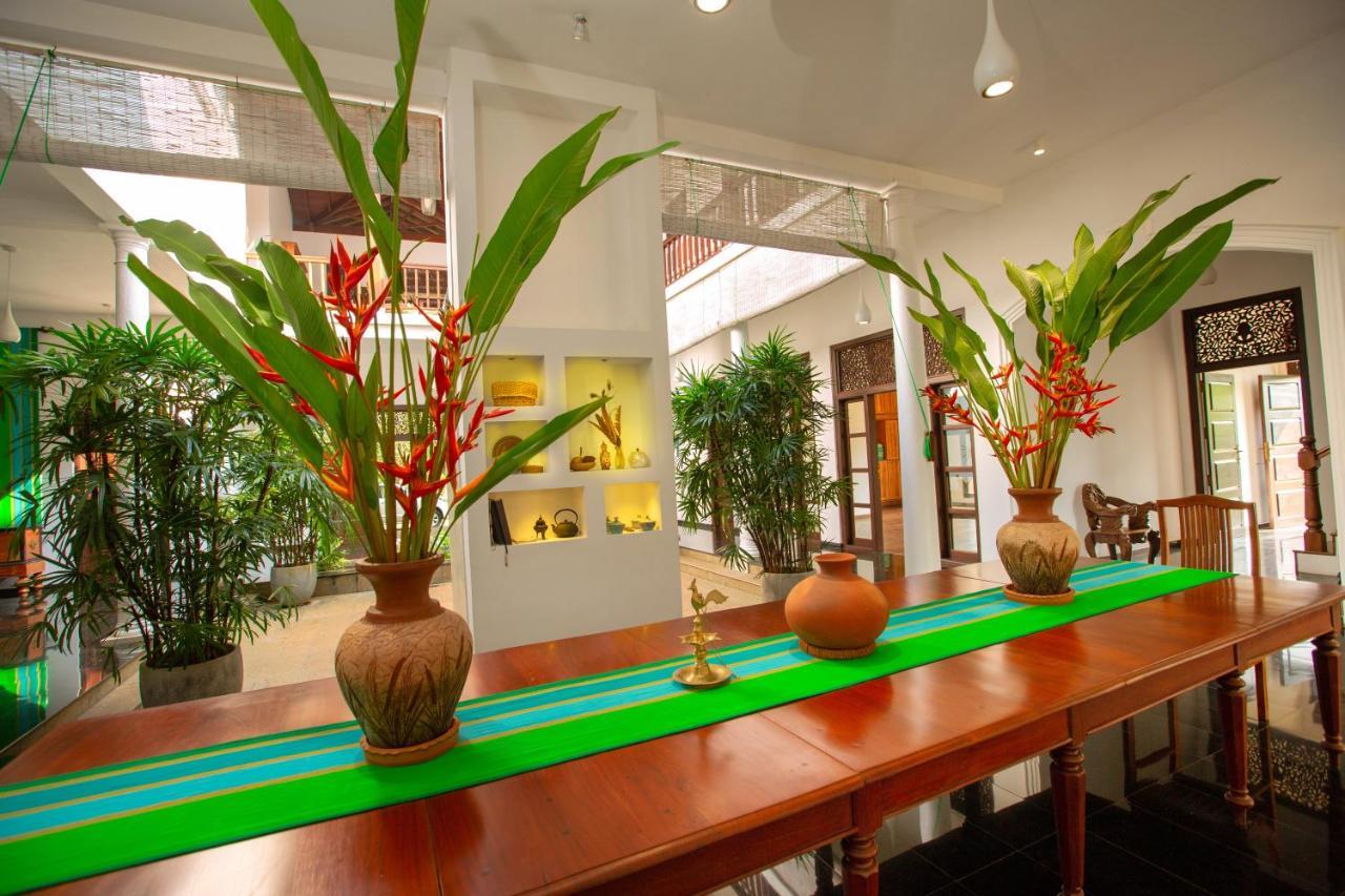 นิยาคามา เฮาส์ Hotel กอลล์ ภายนอก รูปภาพ