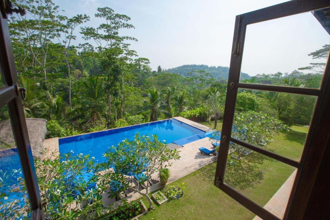 นิยาคามา เฮาส์ Hotel กอลล์ ภายนอก รูปภาพ